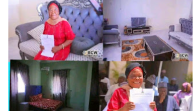 Allah sarki Kalli hotunan katafaren gidan da gwamna Zulum ya ginawa wata malamar primary mai hazaka