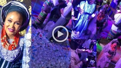 Yadda Akayi Barin Naira Da Daloli A Bikin Atete